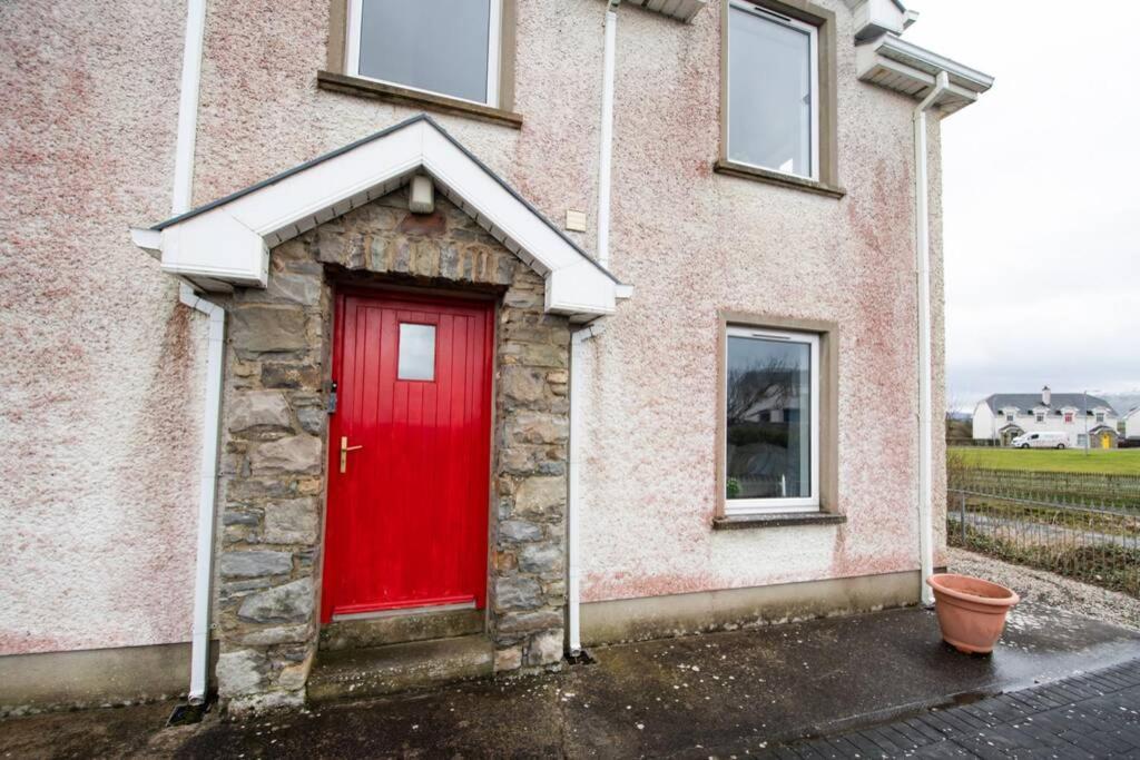 Fishermans Cottage Stunning Two Bedroom With Views Close To Town Bundoran Exterior photo